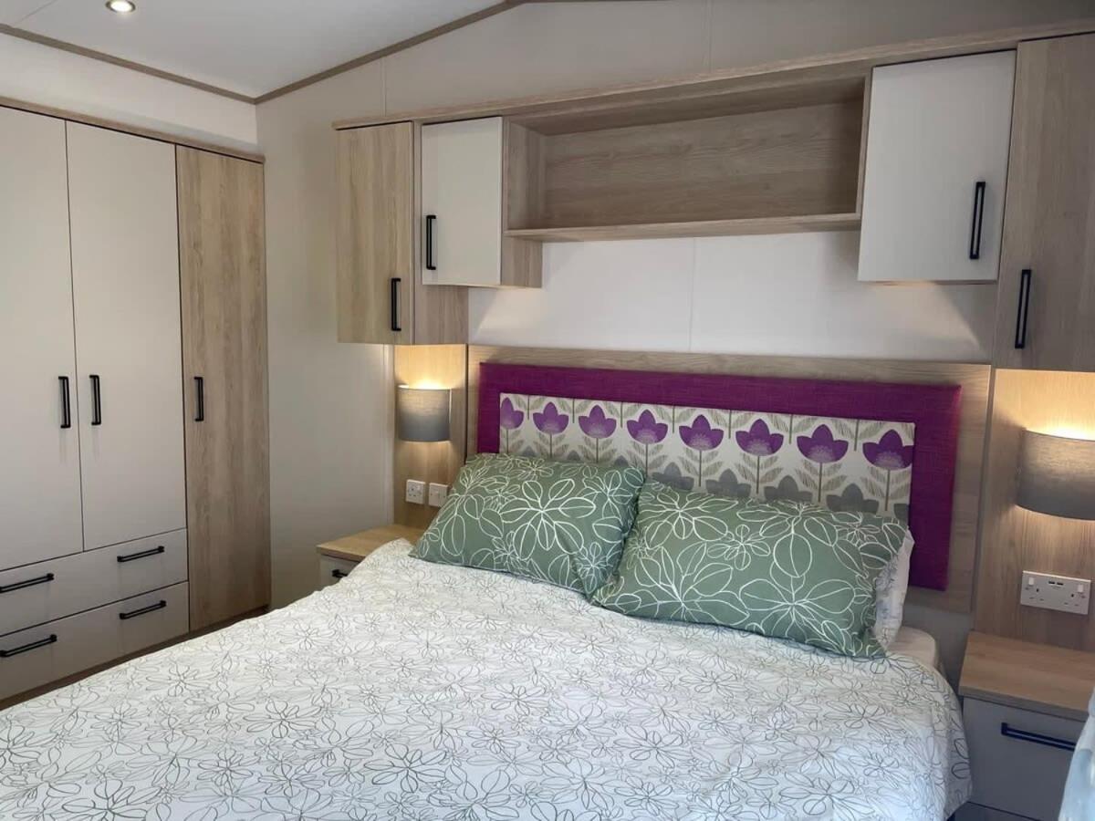 74 Bayside Cove Pevensey Bay Holiday Park ภายนอก รูปภาพ